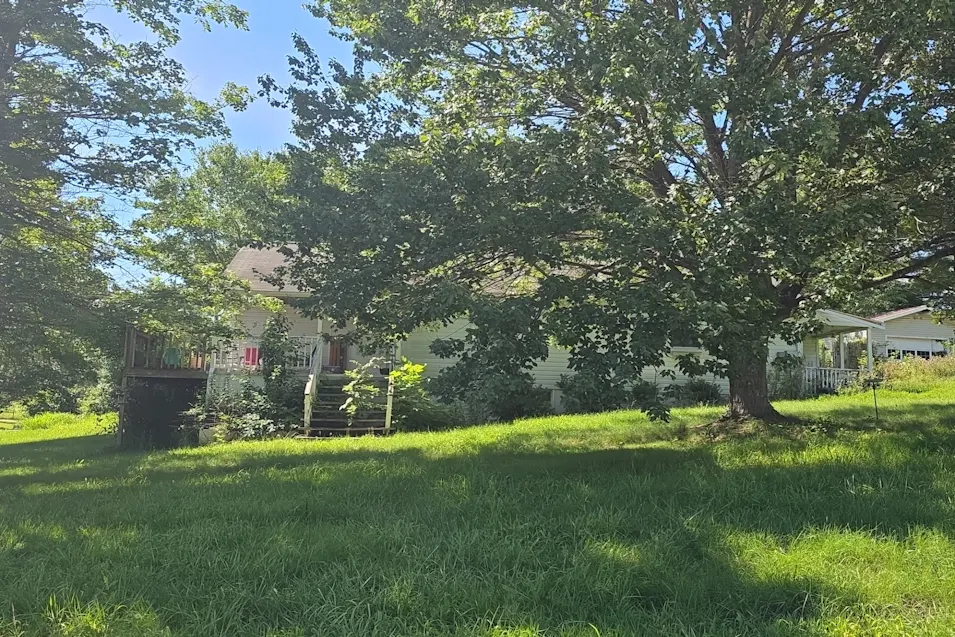 4153 Dunn St Pulaski, VA 24301, Pulaski County