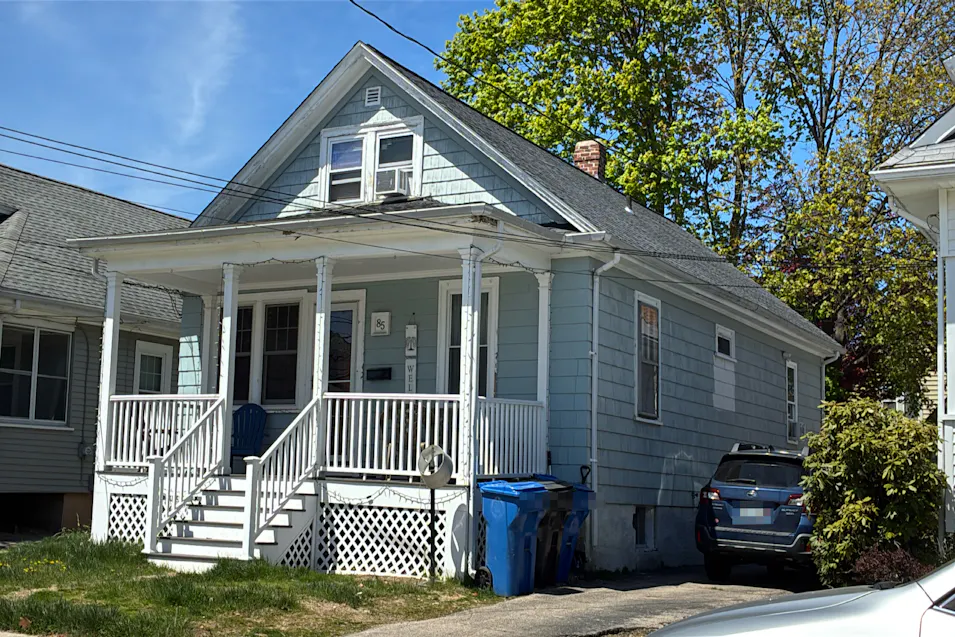85 Lexington Avenue Cranston, RI 02910, Providence County