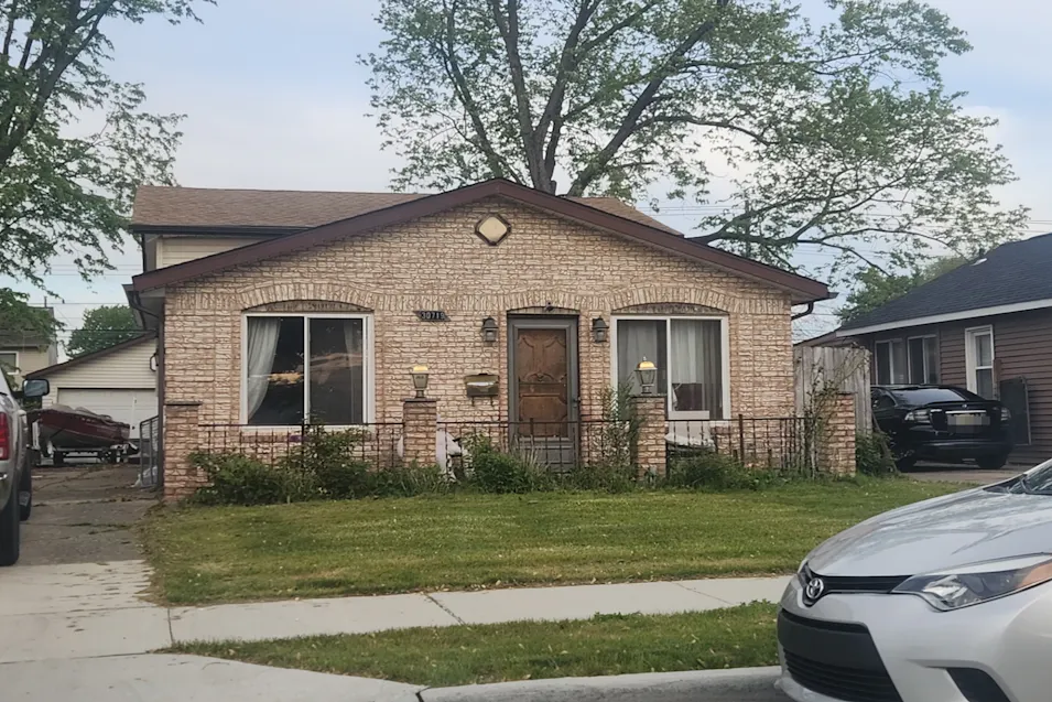 30719 Brush St Madison Heights, MI 48071, Oakland County