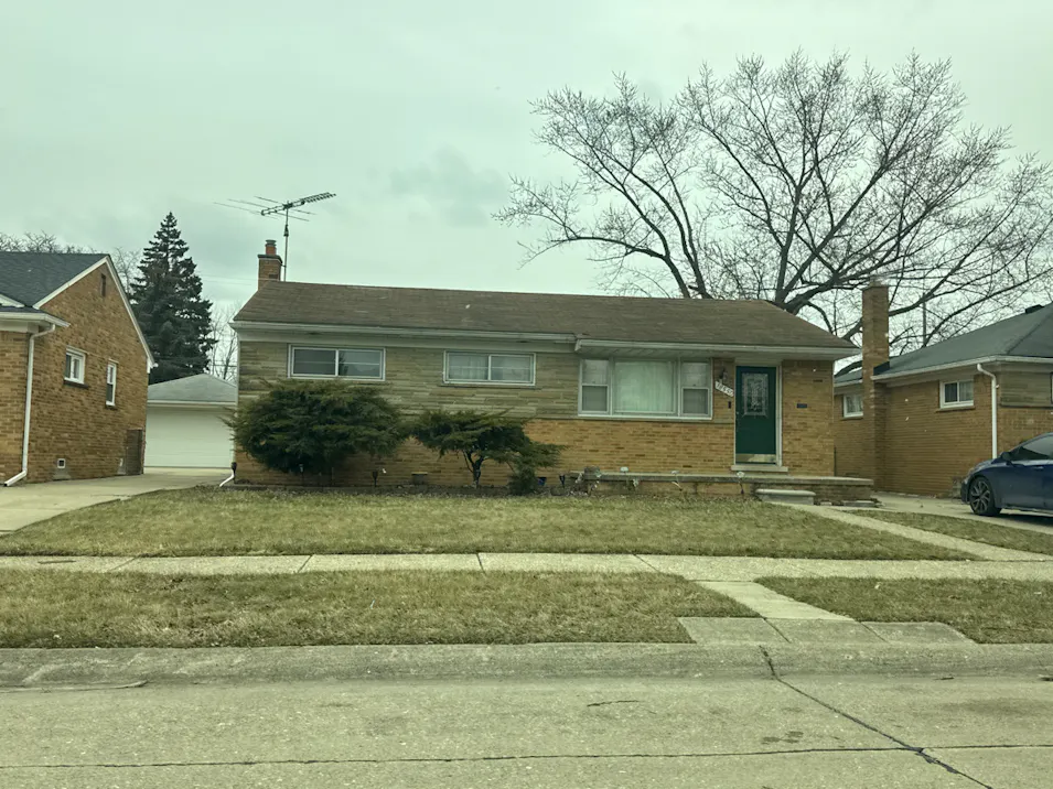 18550 Morningside Ave Eastpointe, MI 48021, Macomb County