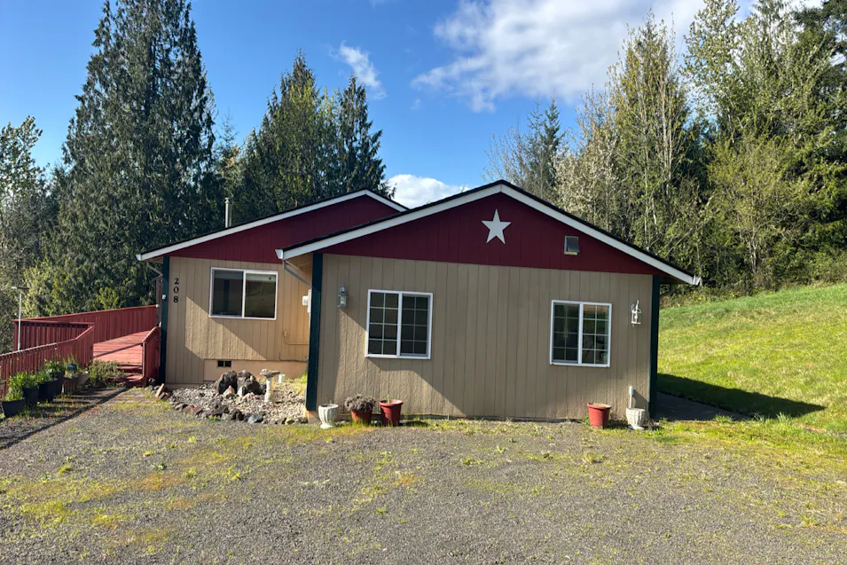 208 Vogel Rd Castle Rock, WA 98611, Cowlitz County
