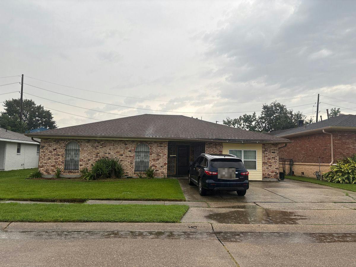 Willowbrook Dr, Gretna, LA 70056