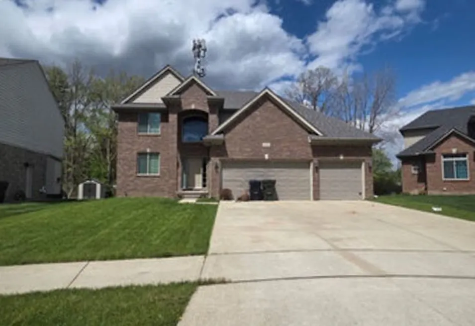 12311 Jode Pointe Dr Sterling Heights, MI 48312, Macomb County