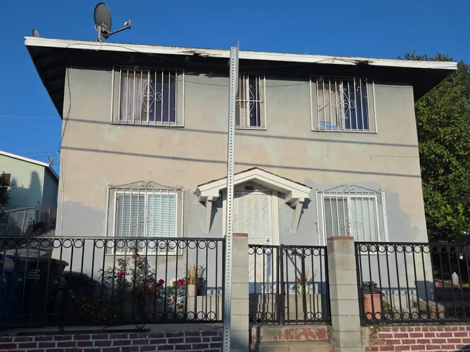 626 S Bonnie Beach Pl A B Los Angeles, CA 90023, Los Angeles County