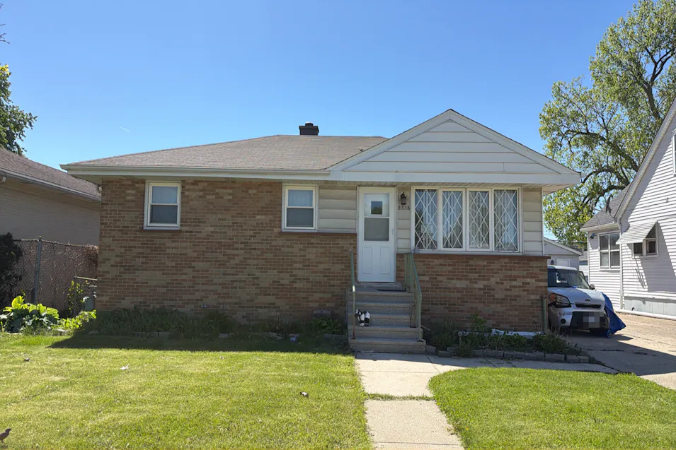 8516 Massasoit Ave Burbank, IL 60459, Cook County