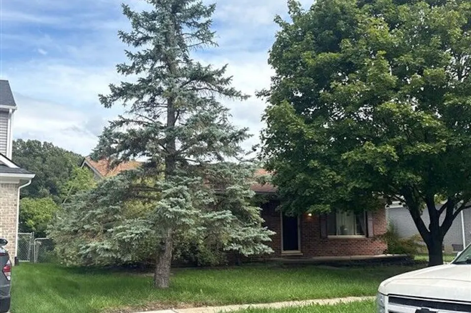 43816 Fredericksburg St Canton, MI 48188, Wayne County
