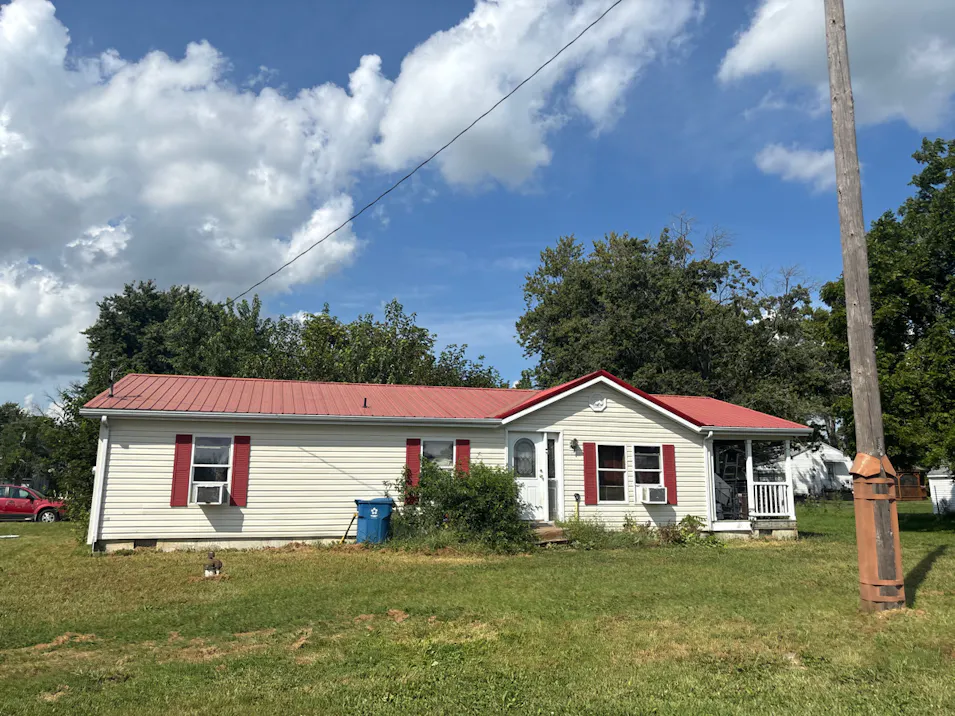 3423 W Lincoln Ave Armstrong, IL 61812, Vermilion County