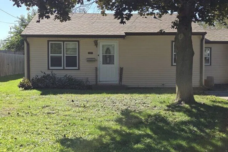 1801 N 2nd Ave E Newton, IA 50208, Jasper County