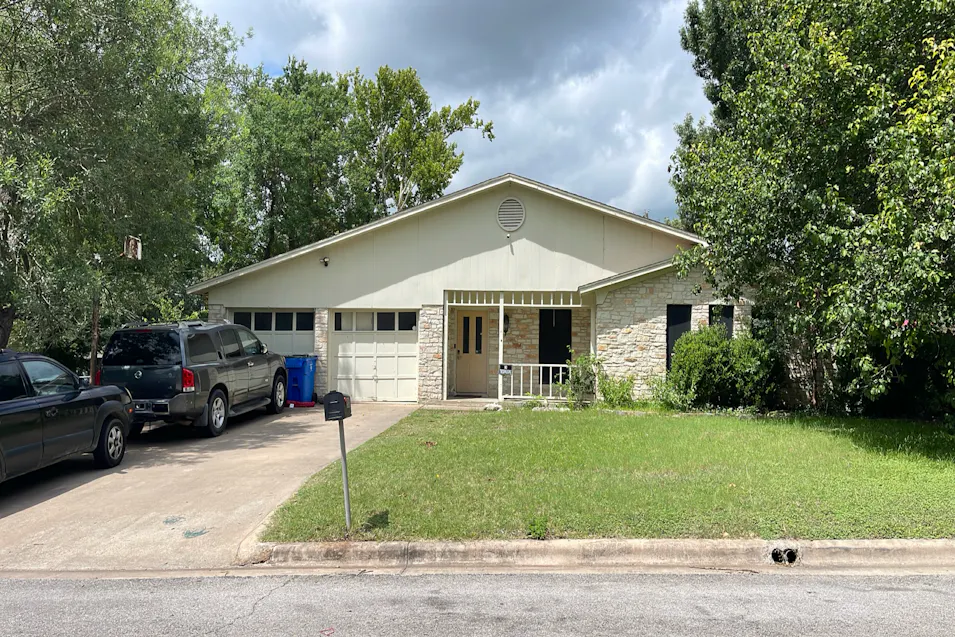 2105 Mildred Drive Taylor, TX 76574, Williamson County