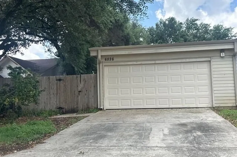 6826 Arbor Springs Dr San Antonio, TX 78249, Bexar County