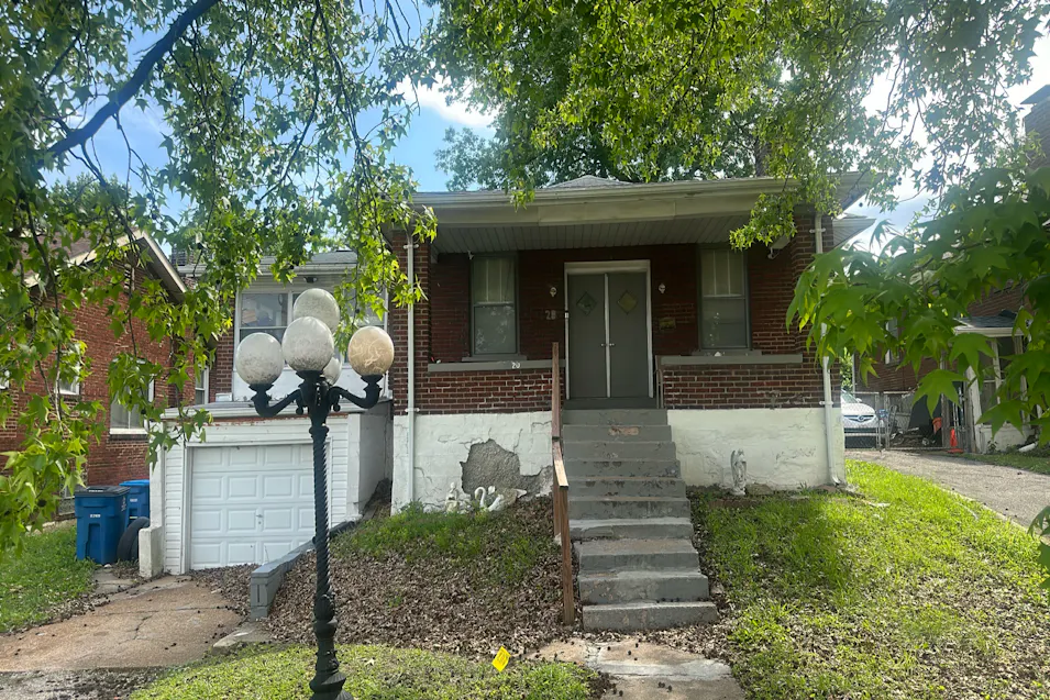 7720 Page Avenue Saint Louis, MO 63133, St. Louis County