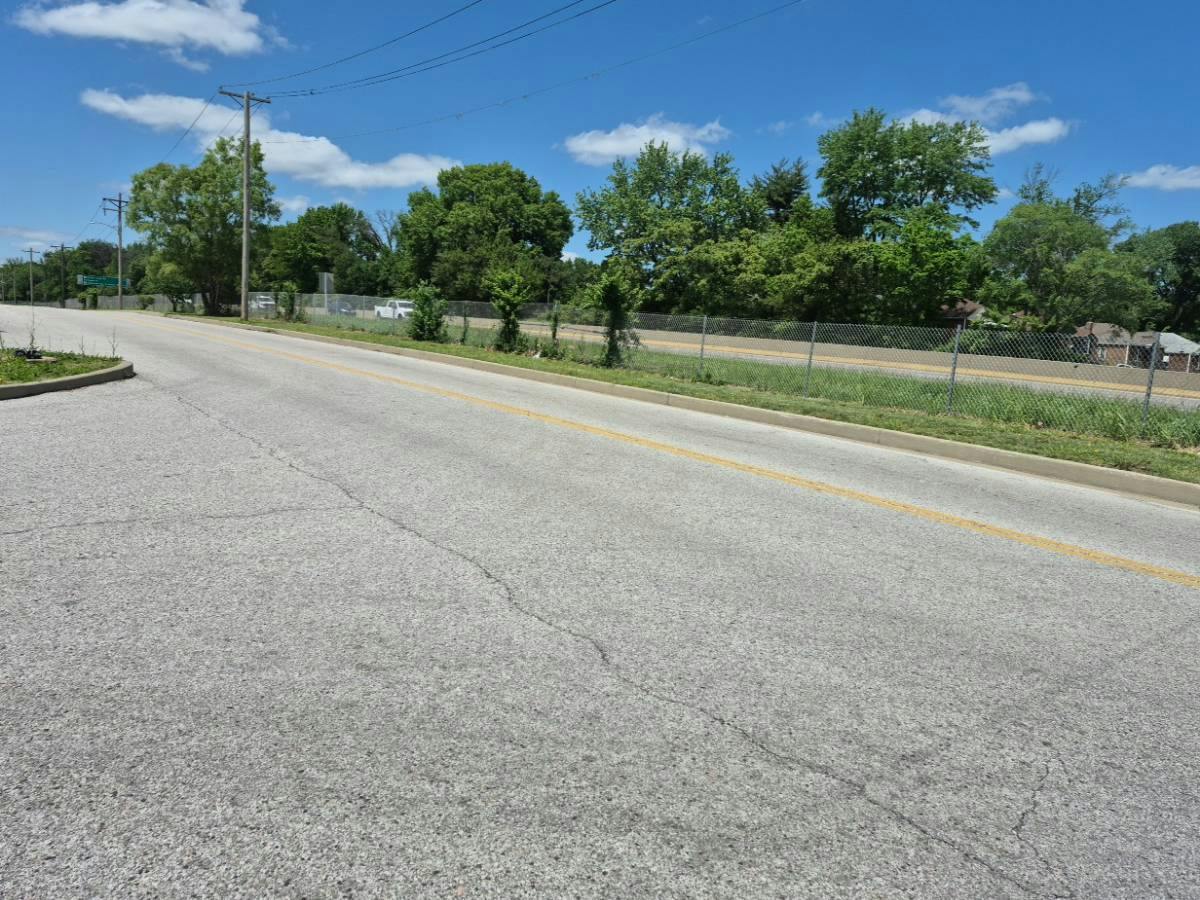 Lillian Ave, Saint Louis, MO 63121