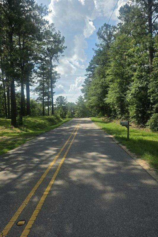 Old Highway 15 , Ellisville, MS 39437