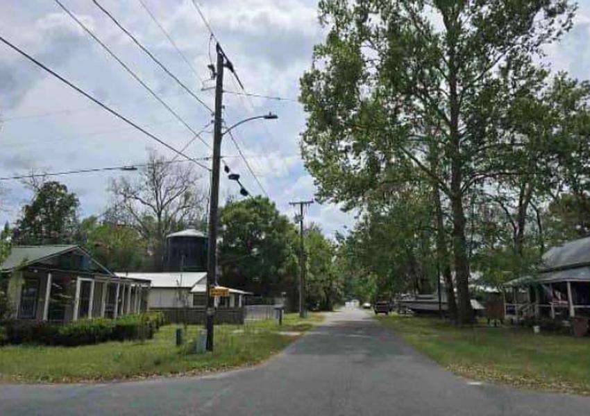 10035 S Florida Ave photo 4