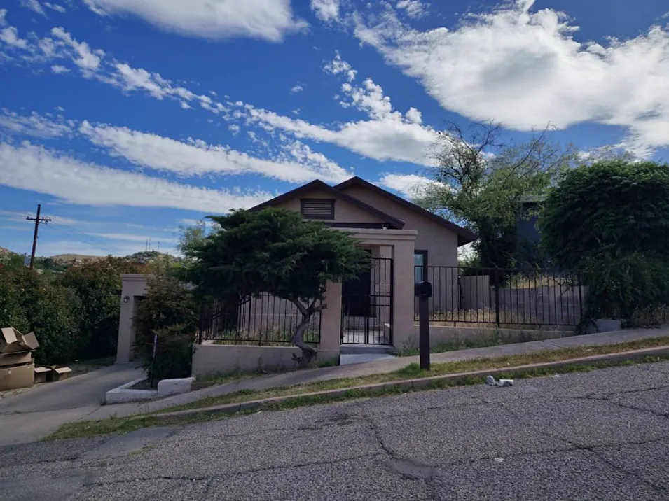 219 W Loma Street Nogales, AZ 85621, Santa Cruz County