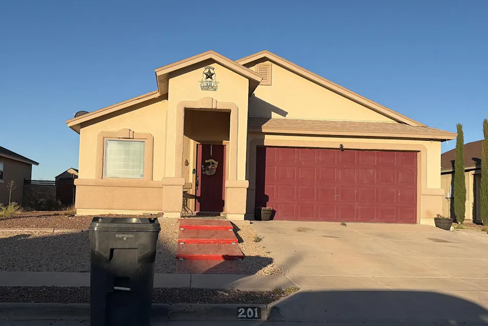 201 Horizon Point Circle Horizon City, TX 79928, El Paso County