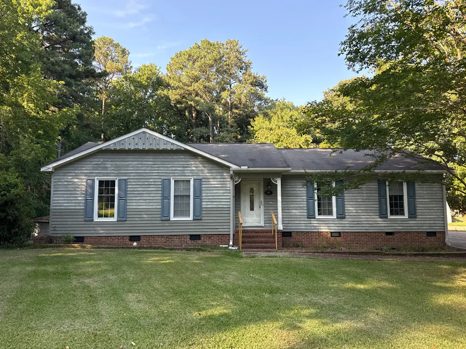 1001 Bent Pine Cir Sanford, NC 27330, Lee County