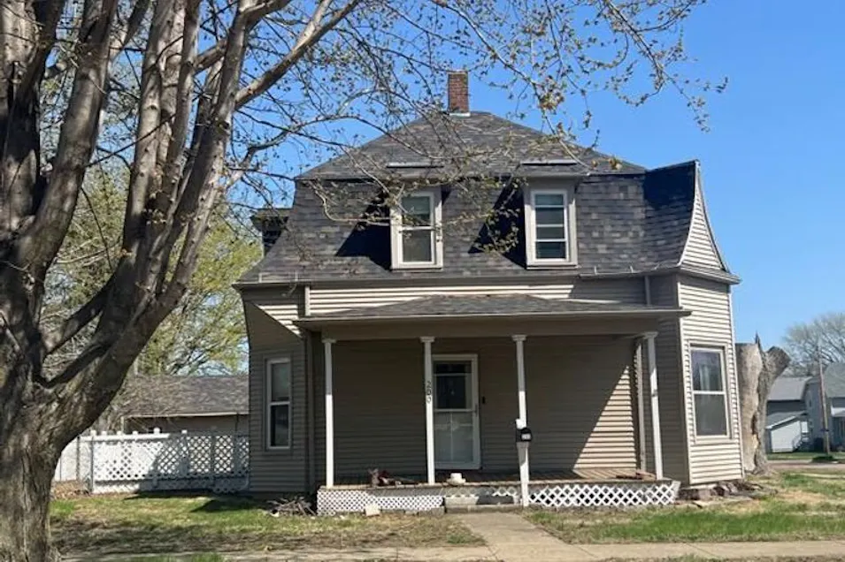 200 N 11th St Cherokee, IA 51012, Cherokee County