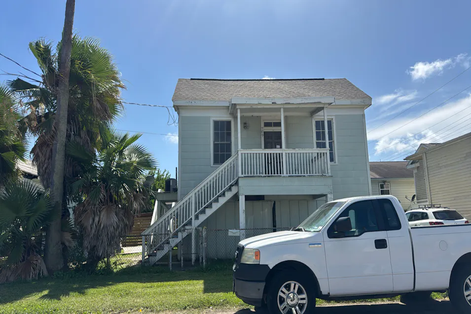 709 38th Street Galveston, TX 77550, Galveston County