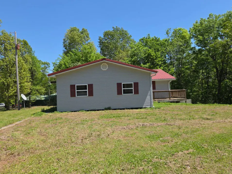 3738 Route Dd Noel, MO 64854, McDonald County