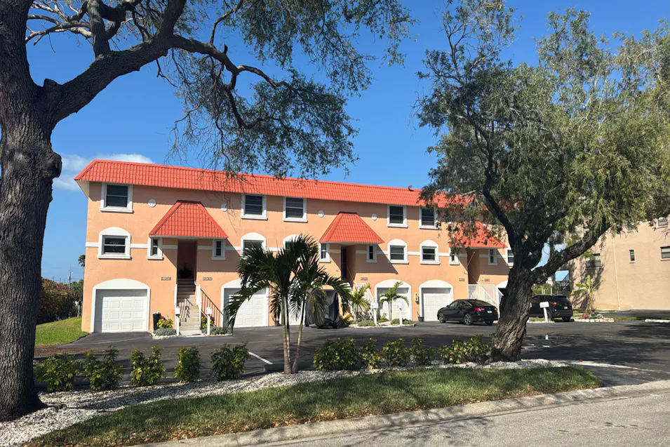 12482 Capri Cir N #4 Treasure Island, FL 33706, Pinellas County