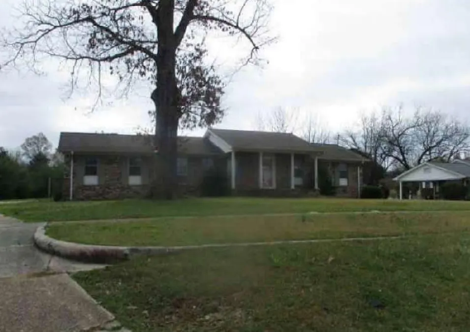 840 1st St NE Carbon Hill, AL 35549, Walker County