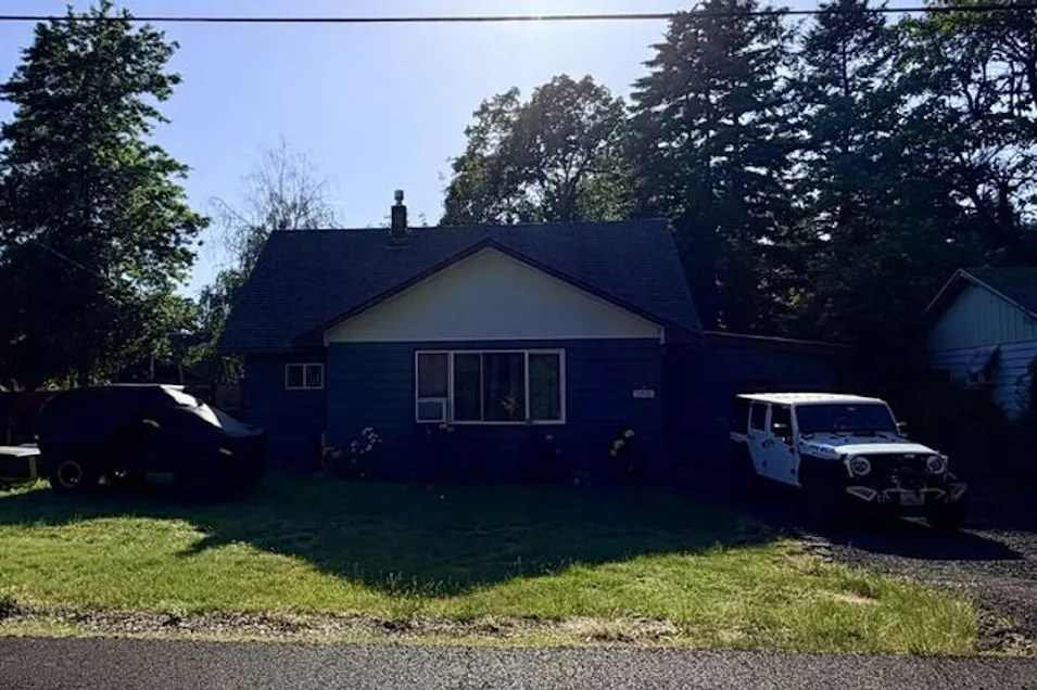 1015 E Cascade Dr North Bonneville, WA 98639, Skamania County