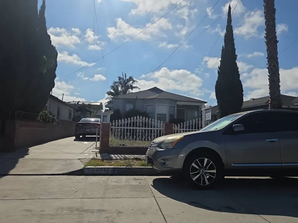 10223-10223 1/2 South Grevillea Avenue Lennox Area, CA 90304, Los Angeles County