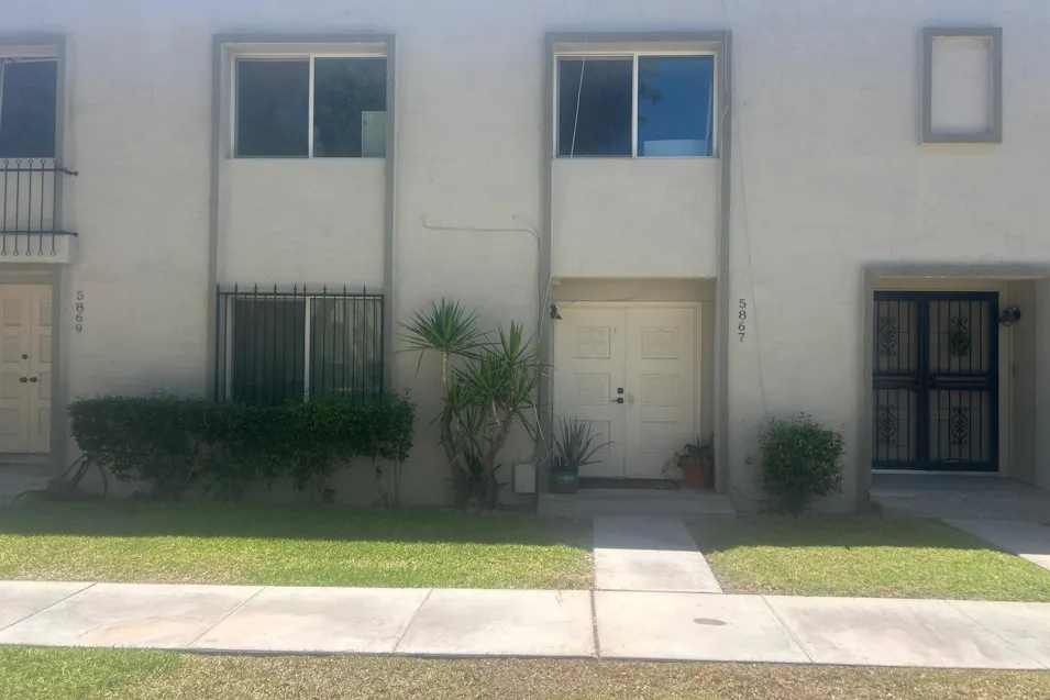 5867 E Thomas Road Scottsdale, AZ 85251, Maricopa County