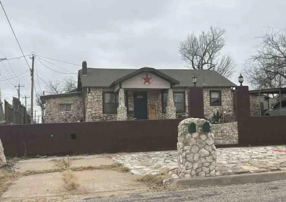 1717 W Ave I San Angelo, TX 76901, Tom Green County