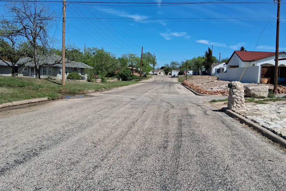 1717 W Ave I San Angelo, TX 76901, Tom Green County