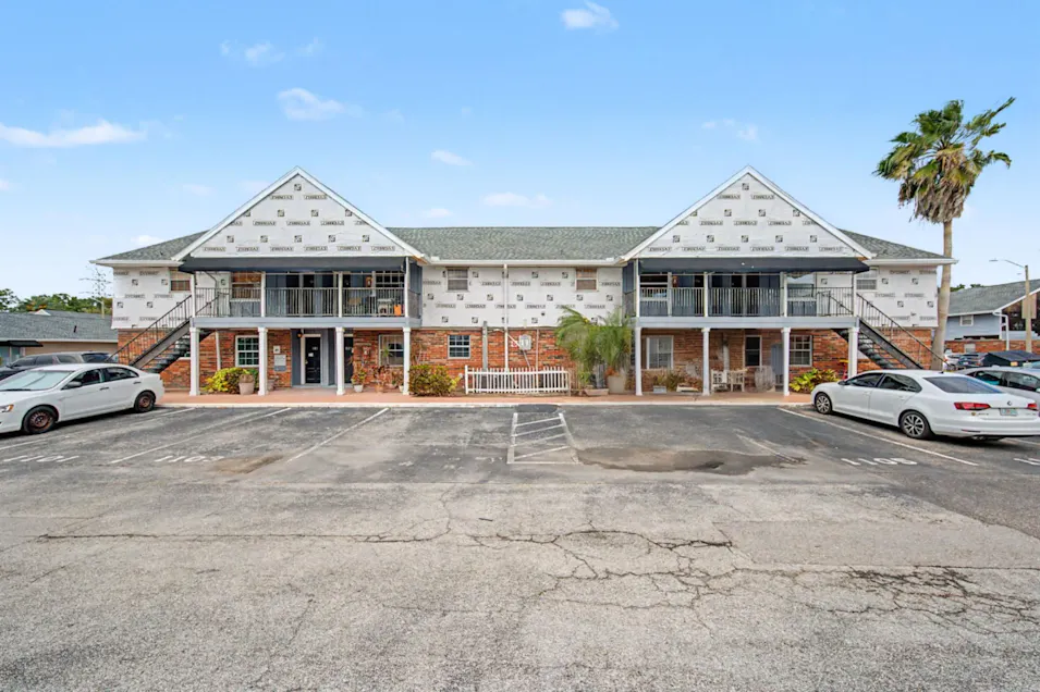 200 Country Club Dr 1101 Largo, FL 33771, Pinellas County