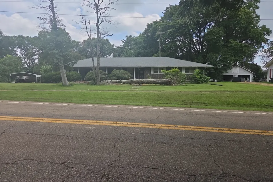 11 Newbern Hwy Newbern, TN 38059, Gibson County