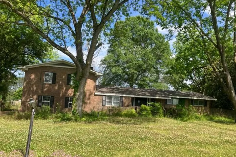 520 Coupland Rd Odenville, AL 35120, St. Clair County