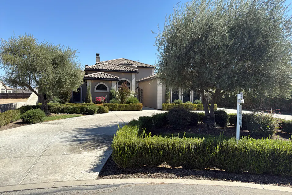 1964 Diamante Dr Tulare, CA 93274, Tulare County