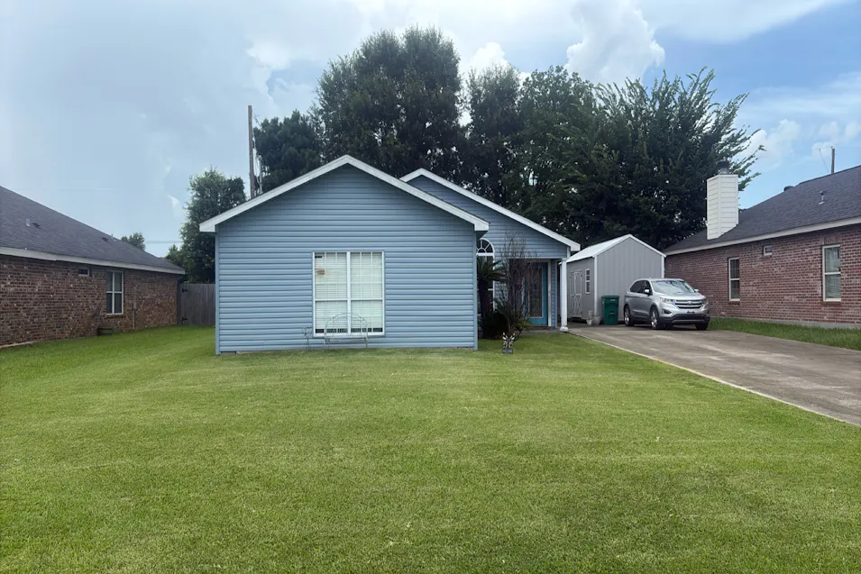 108 Cassy Dr Sulphur, LA 70663, Calcasieu County