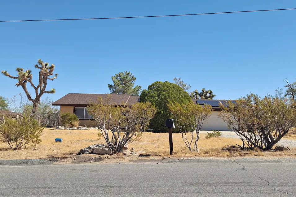 6941 La Habra Ave Yucca Valley, CA 92284, San Bernardino County