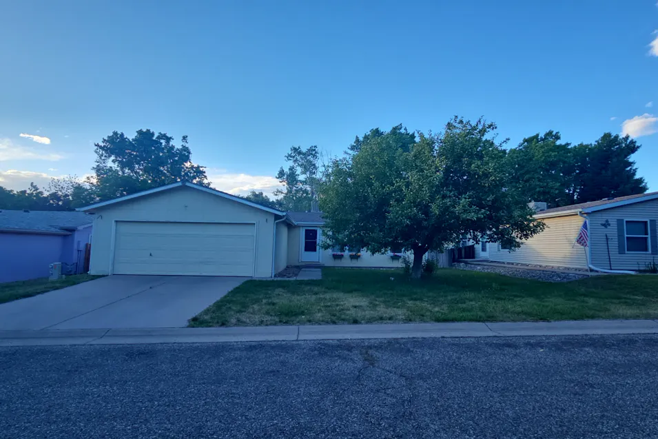 23 E Bonanza Pl Parachute, CO 81635, Garfield County