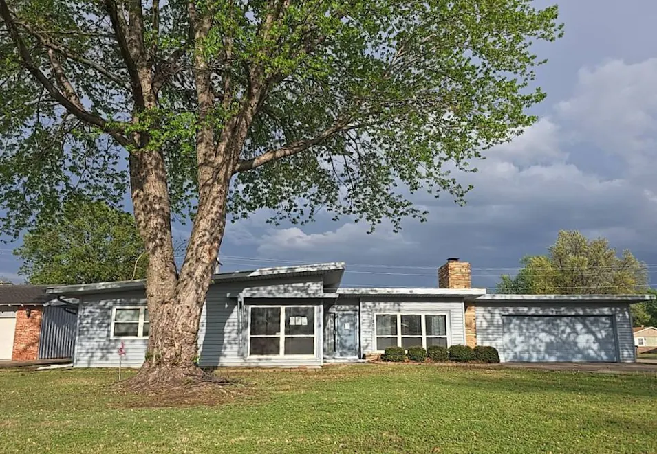 200 N Barrickway Tonkawa, OK 74653, Kay County