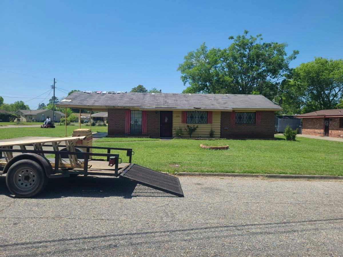 Shades Valley Dr, Montgomery, AL 36108