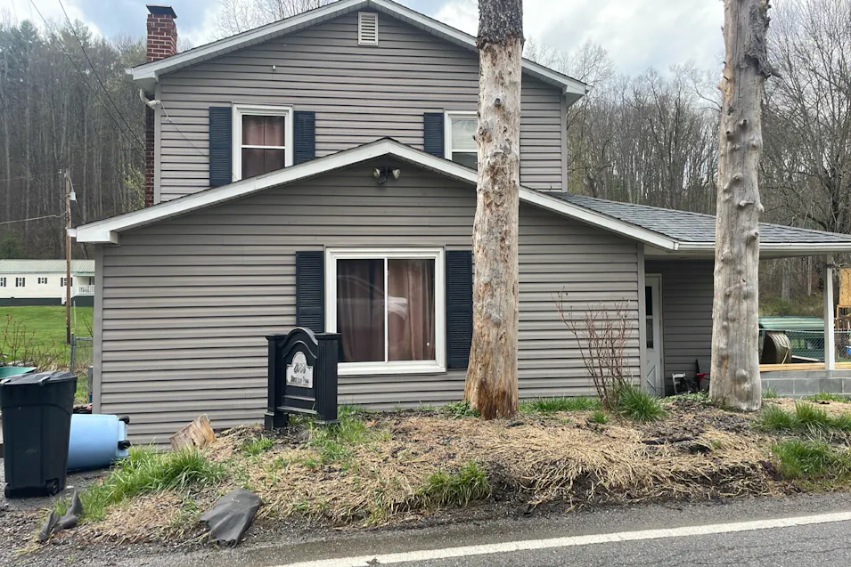 2083 Brickyard Rd Princeton, WV 24740, Mercer County
