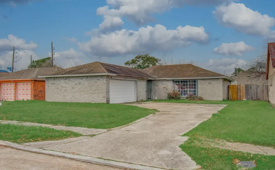 11927 Loveland Pass Dr Houston, TX 77067, Harris County