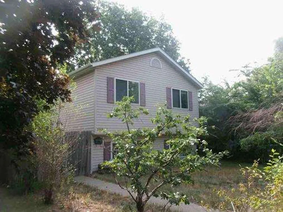 1018 13th Avenue S Saint Cloud, MN 56301, Stearns County