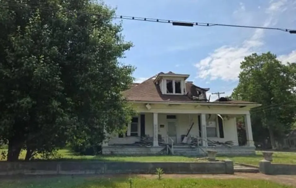 111 2nd Avenue Mount Pleasant, TN 38474, Maury County