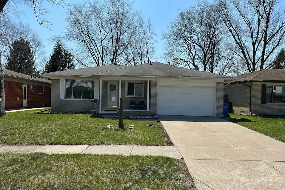 11190 Canterbury Dr Warren, MI 48093, Macomb County
