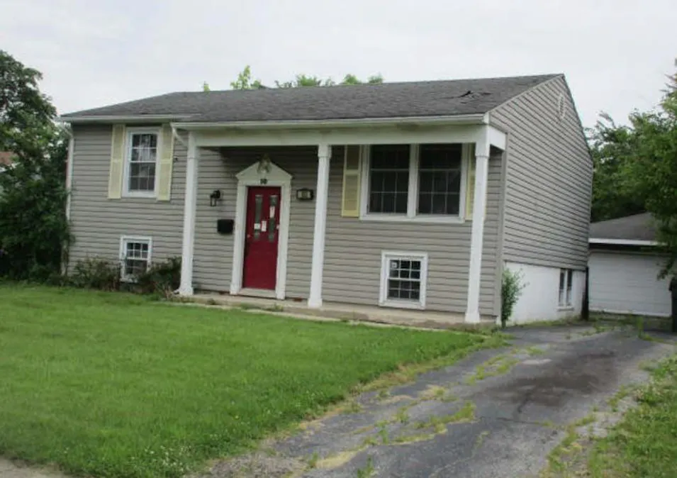 10n Sycamore Ln Glenwood, IL 60425, Cook County