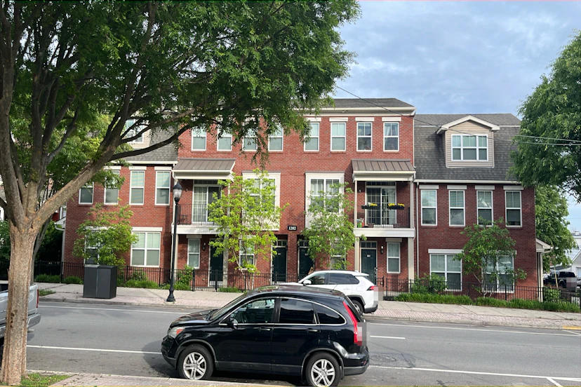 1202 Dekalb Street 108