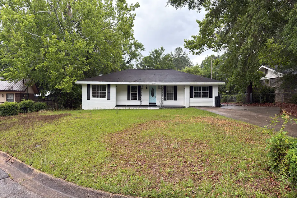 1704 Brougham Ct. Dothan, AL 36301, Houston County