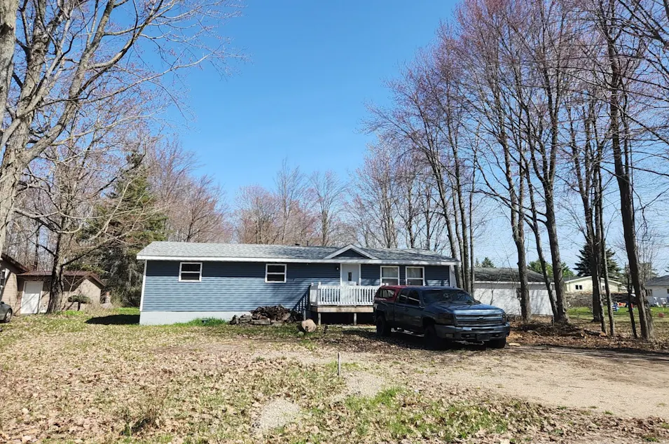 408 Ontario St Houghton Lake, MI 48629, Roscommon County