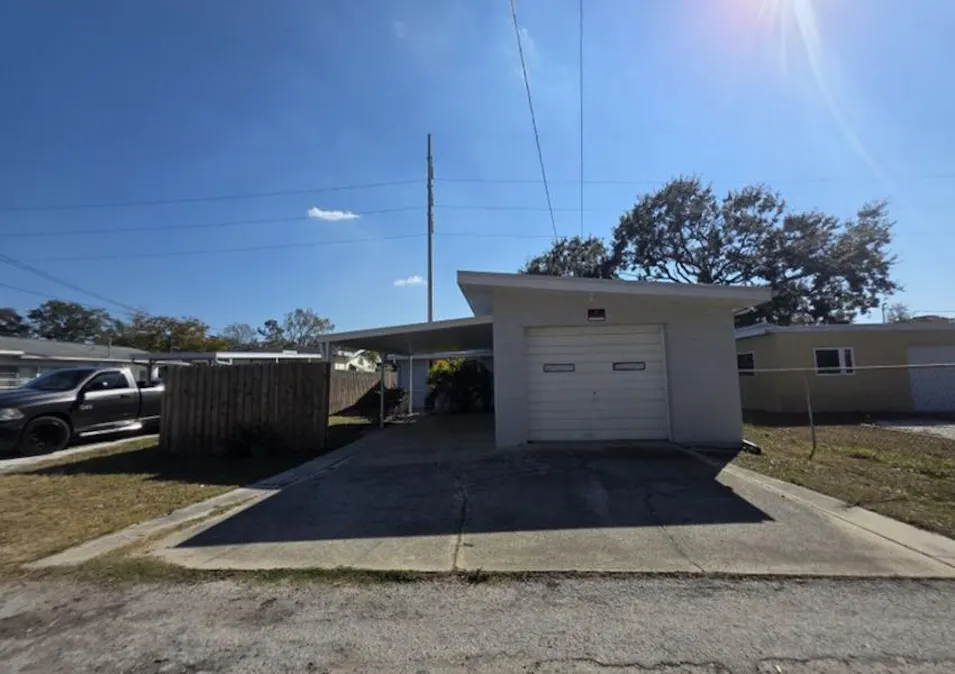 679 71st Ave N Saint Petersburg, FL 33702, Pinellas County